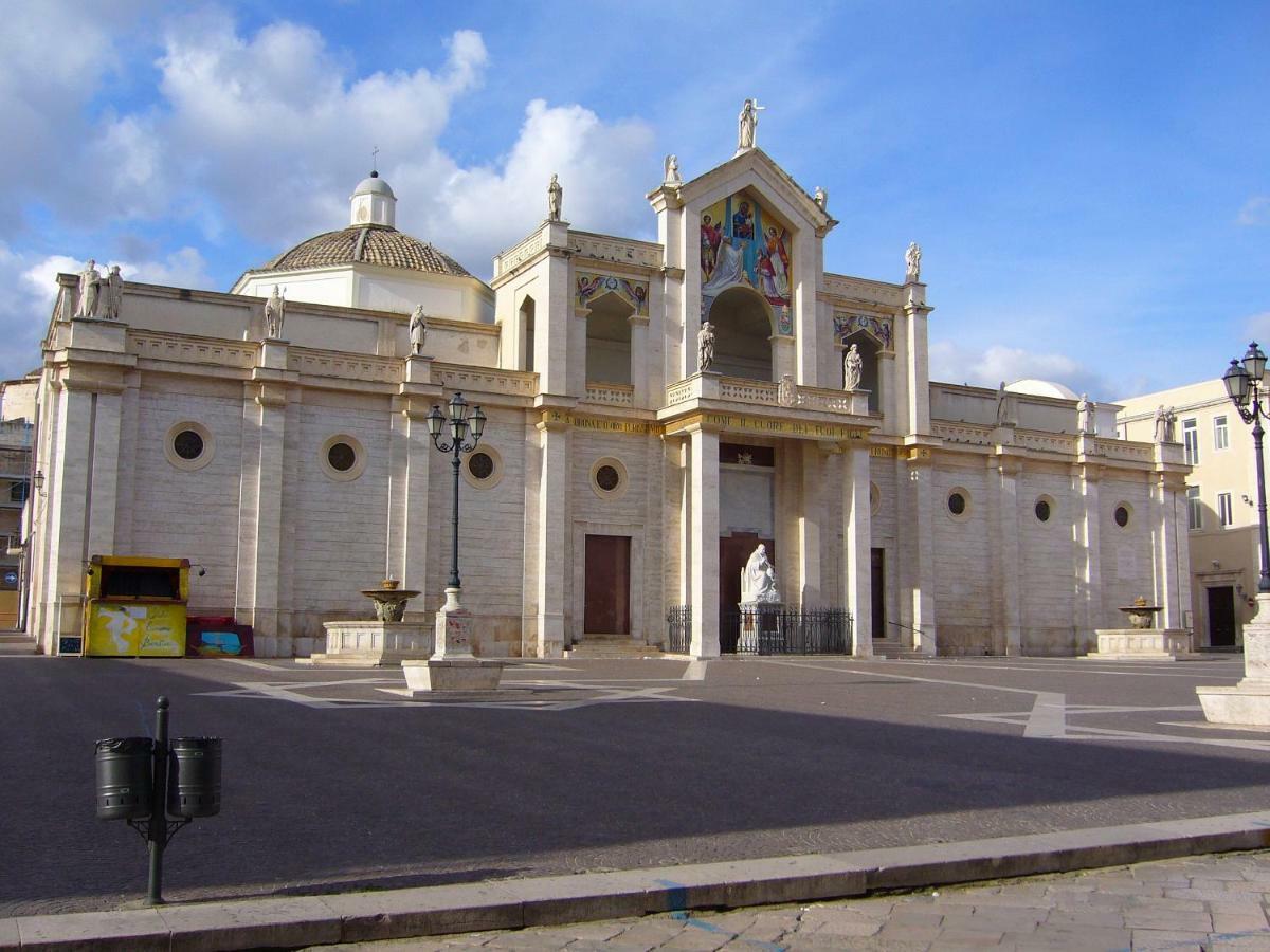 Villarichi Manfredonia Exteriör bild